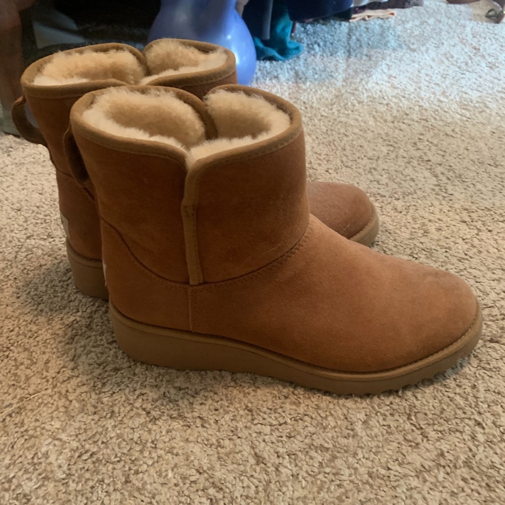 Ugg wedge boot